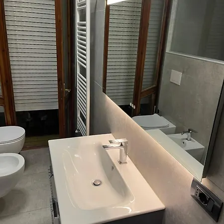 Bilocale Zona Navigli Appartement