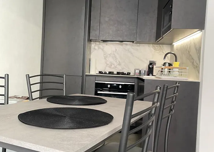 Bilocale Zona Navigli Apartmán *